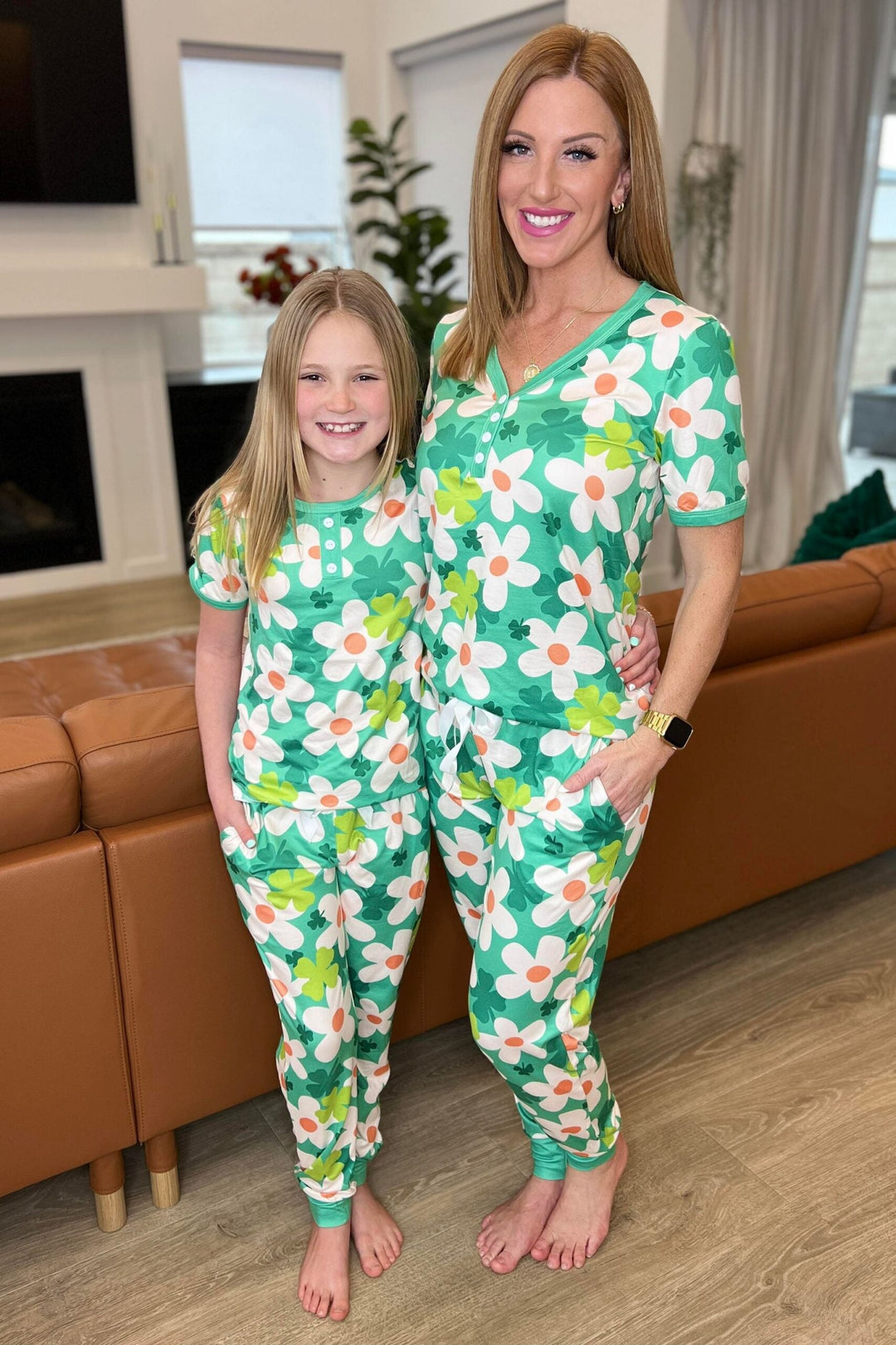 Shirley & Stone Matching Mommy & Me Short Sleeve Jogger Pajama Set - St Patrick's Day-Preorder Close 01.10.2024-Shirley & Stone-[option4]-[option5]-[option6]-[option7]-[option8]-Shop-Boutique-Clothing-for-Women-Online
