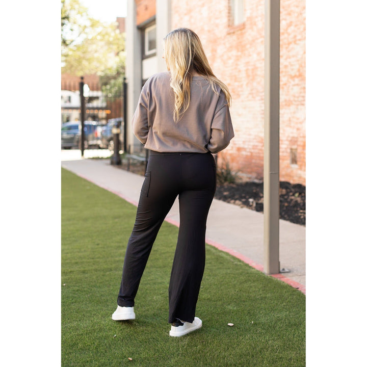 The Madison - Black Straight Leg Leggings with Pockets-JuliaRoseWholesale-[option4]-[option5]-[option6]-[option7]-[option8]-Shop-Boutique-Clothing-for-Women-Online