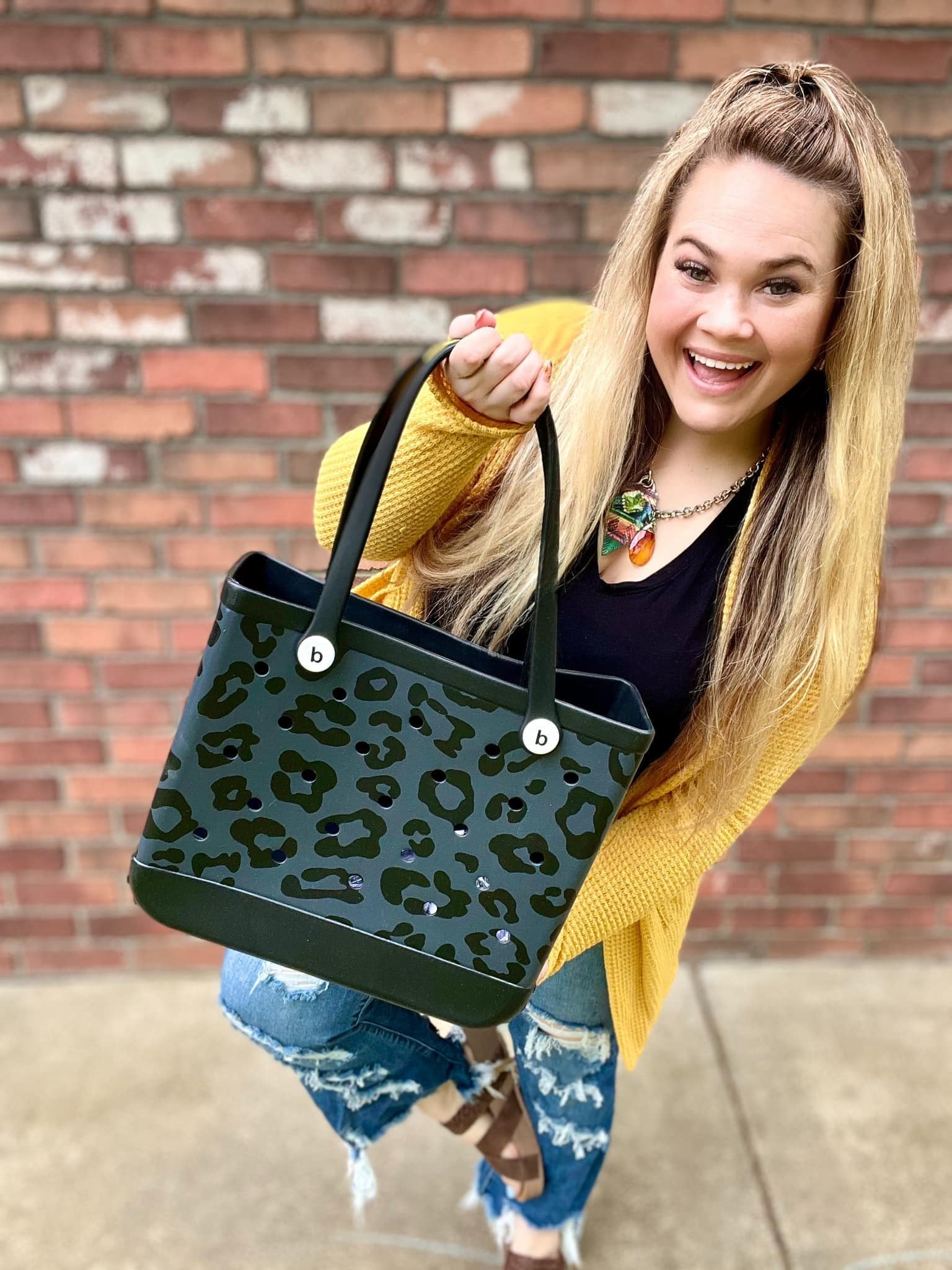PREORDER: MEDIUM EVA Print & Solid Totes BESTSELLER-Bags-Forever3A.M-[option4]-[option5]-[option6]-[option7]-[option8]-Shop-Boutique-Clothing-for-Women-Online