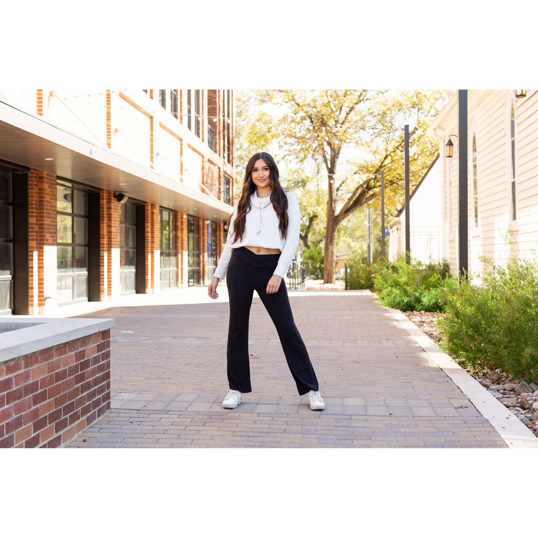 Ready to Ship | The Liz - Crossover 30" Bootcut Leggings with Pockets Round 2-JuliaRoseWholesale-[option4]-[option5]-[option6]-[option7]-[option8]-Shop-Boutique-Clothing-for-Women-Online