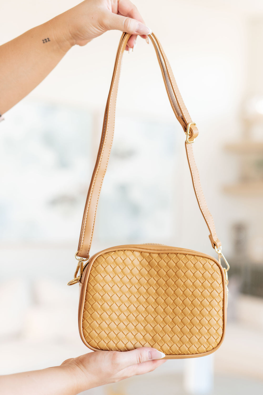 Golden Hour Crossbody-Accessories-Ave Shops-OS-[option4]-[option5]-[option6]-[option7]-[option8]-Shop-Boutique-Clothing-for-Women-Online