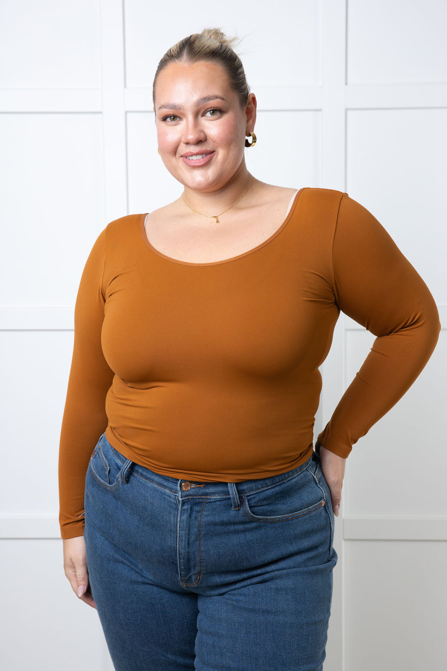 Bring in the Basics Seamless Reversible V-Neck Caramel-Tops-Ave Shops-[option4]-[option5]-[option6]-[option7]-[option8]-Shop-Boutique-Clothing-for-Women-Online