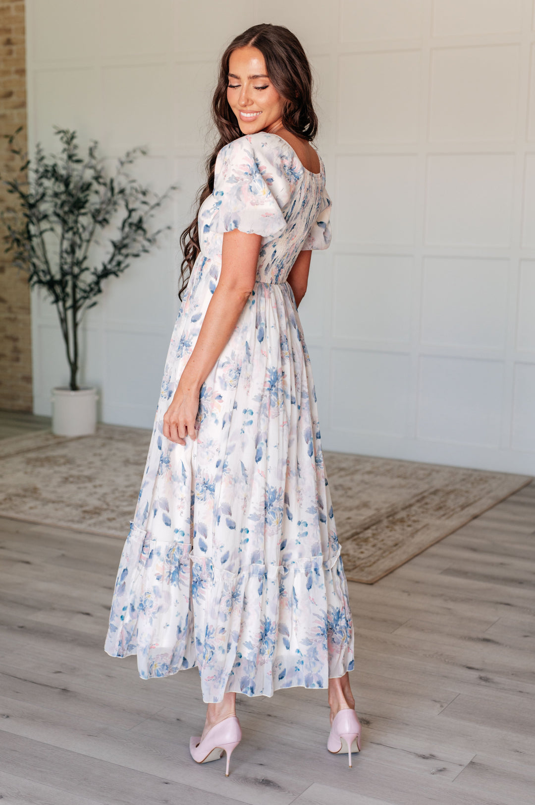 Gentle Yet Strong Balloon Sleeve Floral Dress-Dresses-Ave Shops-[option4]-[option5]-[option6]-[option7]-[option8]-Shop-Boutique-Clothing-for-Women-Online