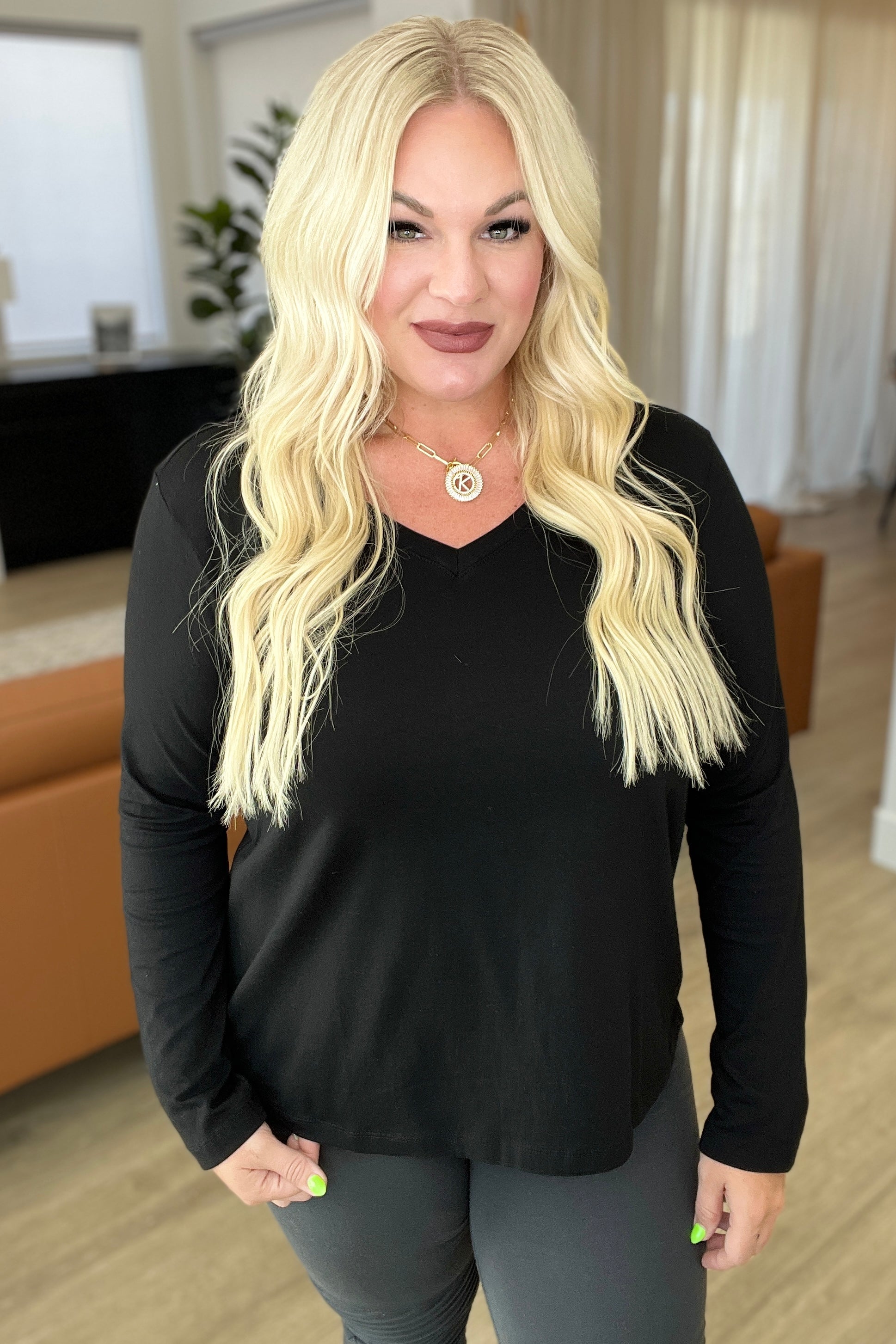 Relaxed Fit Long Sleeve V-Neck Top in Black-Tops-Ave Shops-[option4]-[option5]-[option6]-[option7]-[option8]-Shop-Boutique-Clothing-for-Women-Online