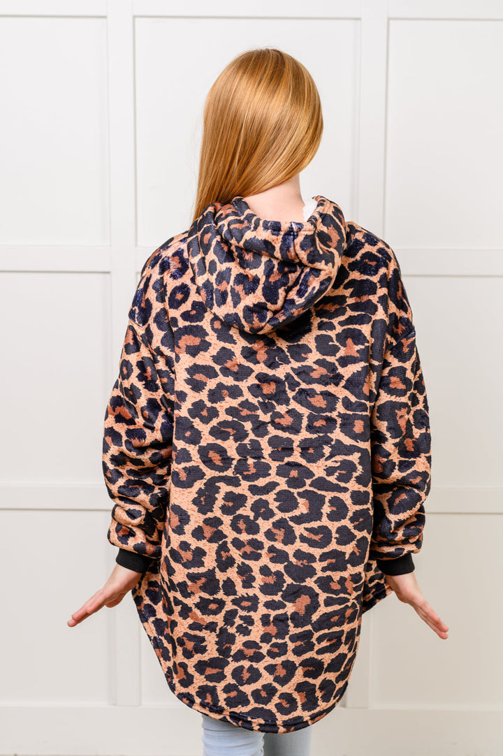 Kids Oversized Hoodie Blanket in Leopard-Layers-Ave Shops-OS-[option4]-[option5]-[option6]-[option7]-[option8]-Shop-Boutique-Clothing-for-Women-Online