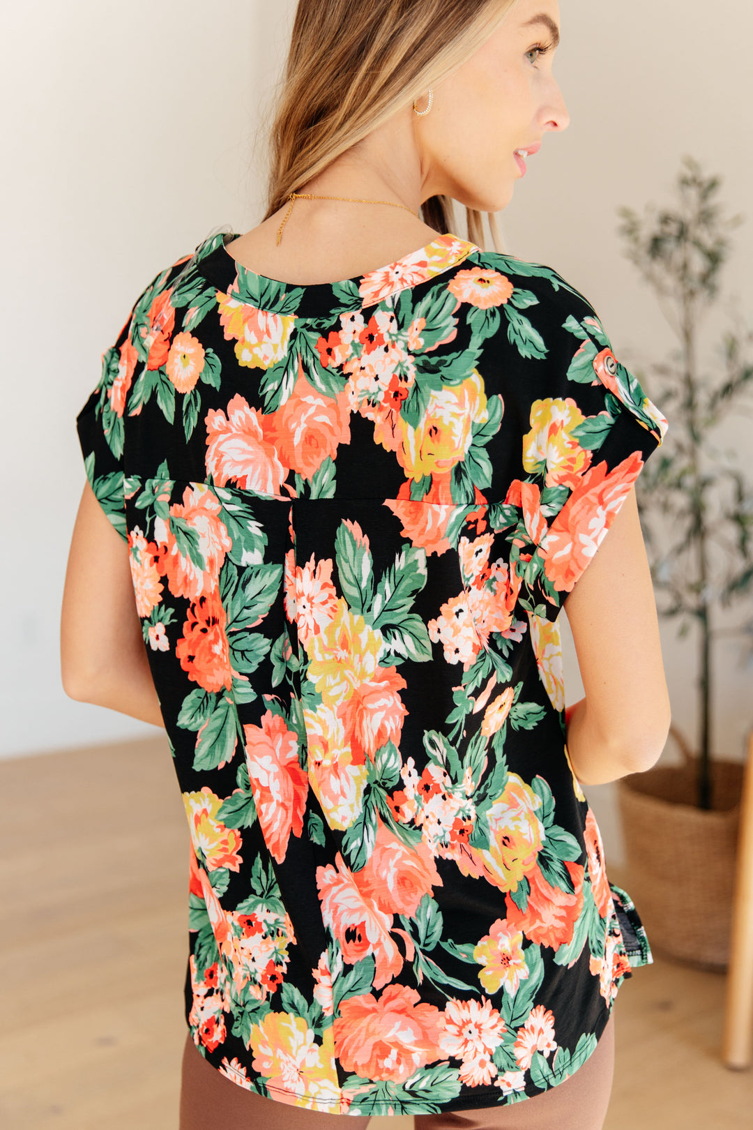 Lizzy Cap Sleeve Top in Black Garden Floral-Womens-Ave Shops-[option4]-[option5]-[option6]-[option7]-[option8]-Shop-Boutique-Clothing-for-Women-Online