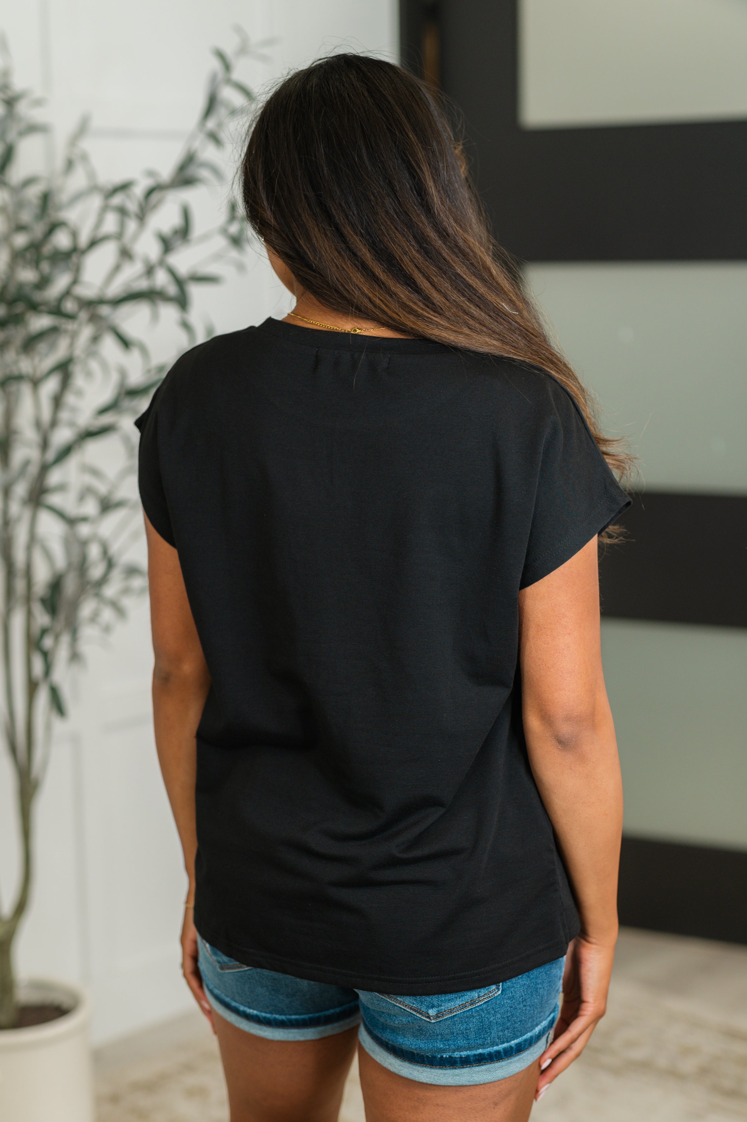 Not So Basic Pocket Tee in Black-Tops-Ave Shops-[option4]-[option5]-[option6]-[option7]-[option8]-Shop-Boutique-Clothing-for-Women-Online