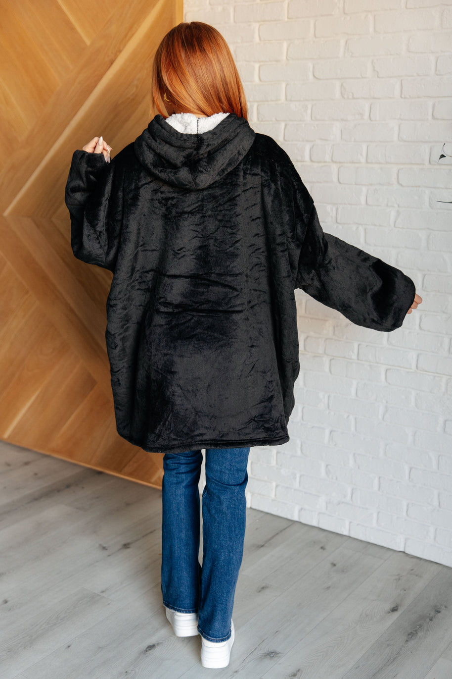 Oversized Velour Blanket Hoodie in Black-Layers-Ave Shops-[option4]-[option5]-[option6]-[option7]-[option8]-Shop-Boutique-Clothing-for-Women-Online