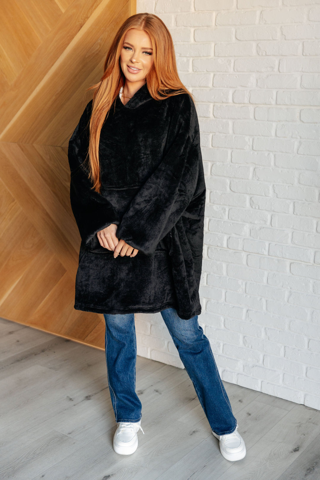 Oversized Velour Blanket Hoodie in Black-Layers-Ave Shops-OS-[option4]-[option5]-[option6]-[option7]-[option8]-Shop-Boutique-Clothing-for-Women-Online