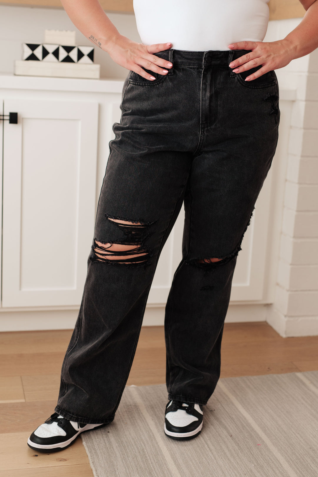 Susannah High Rise Rigid Magic 90's Distressed Straight Jeans in Black-Denim-Ave Shops-[option4]-[option5]-[option6]-[option7]-[option8]-Shop-Boutique-Clothing-for-Women-Online