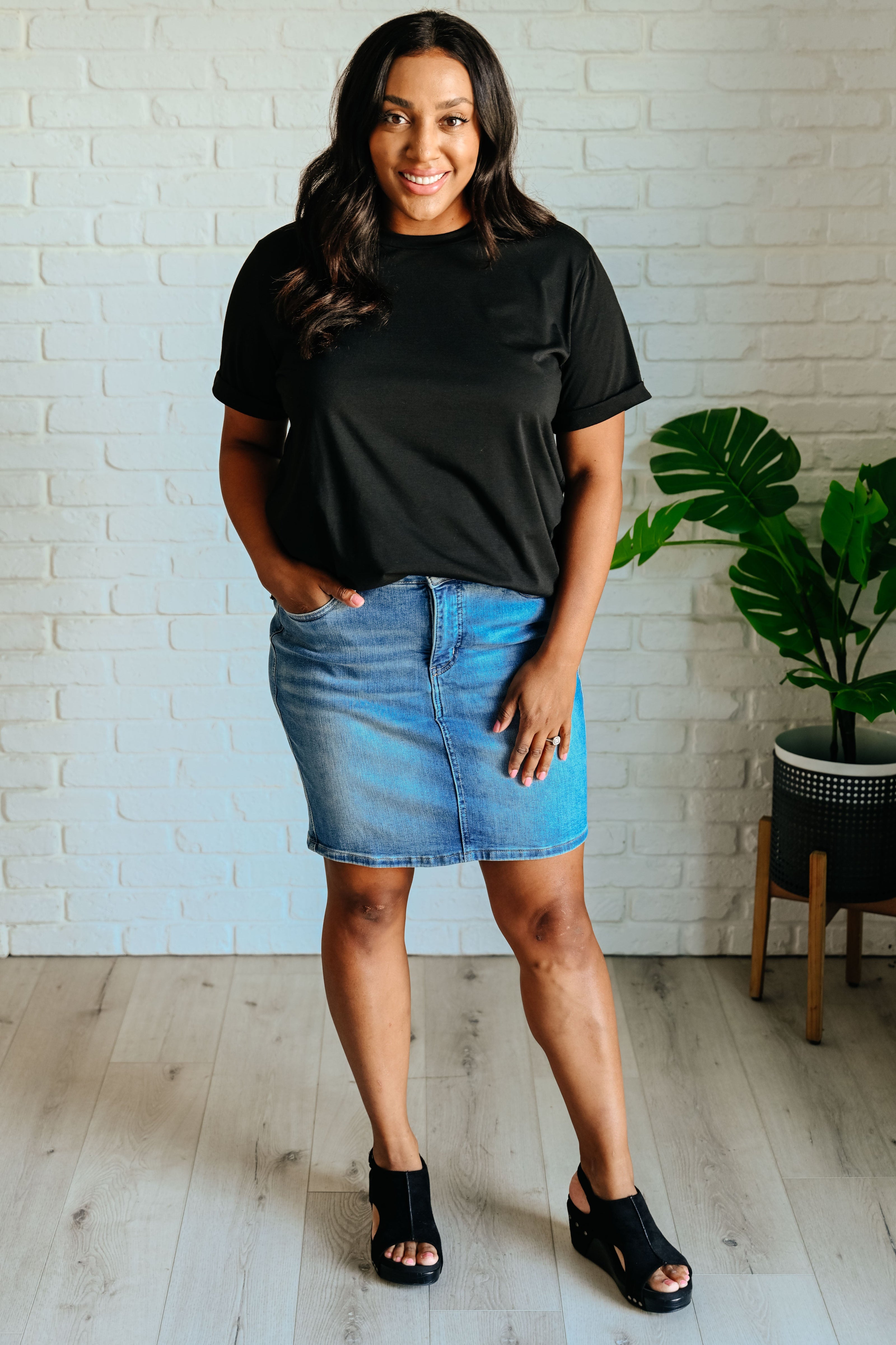 Uptown Crew T-Shirt in Black-Tops-Ave Shops-[option4]-[option5]-[option6]-[option7]-[option8]-Shop-Boutique-Clothing-for-Women-Online