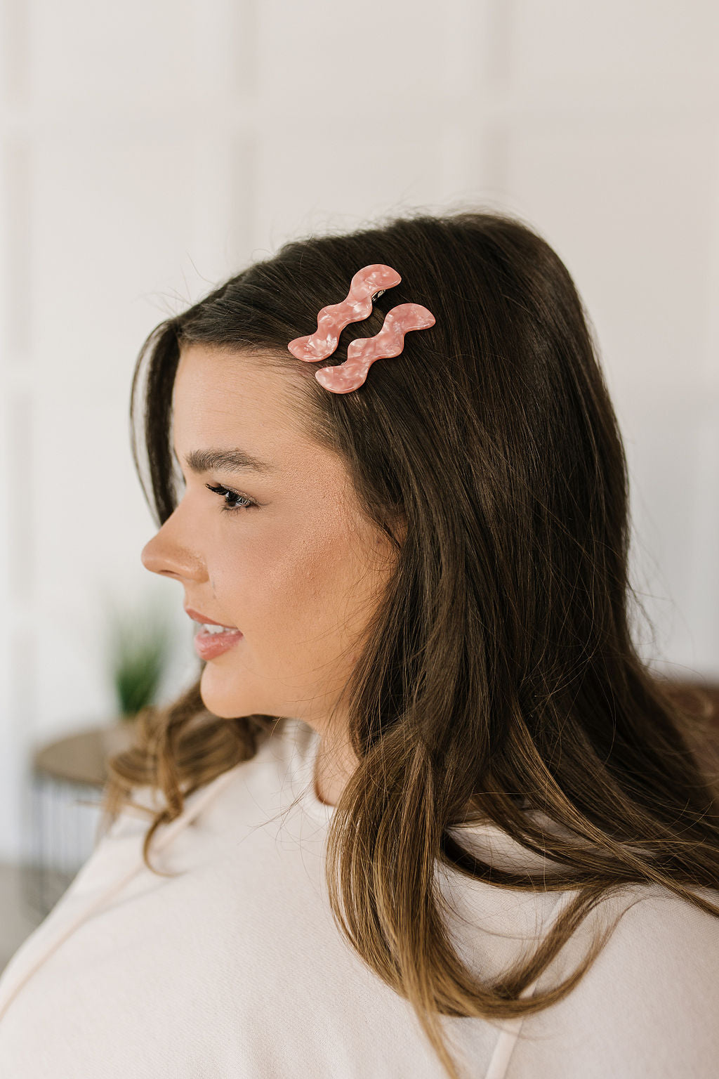 Wavy Clip Set Pink Pearl-Accessories-Ave Shops-[option4]-[option5]-[option6]-[option7]-[option8]-Shop-Boutique-Clothing-for-Women-Online