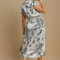 Umgee Full Size Two Tone Landscape Print Midi Dress Plus Size-Dresses-Trendsi-[option4]-[option5]-[option6]-[option7]-[option8]-Shop-Boutique-Clothing-for-Women-Online