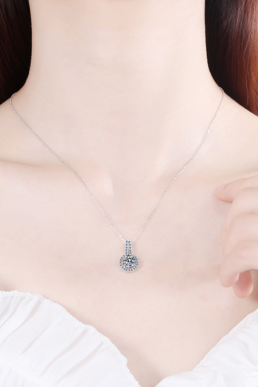 Build You Up Moissanite Round Pendant Chain Necklace-Trendsi-Silver-One Size-[option4]-[option5]-[option6]-[option7]-[option8]-Shop-Boutique-Clothing-for-Women-Online