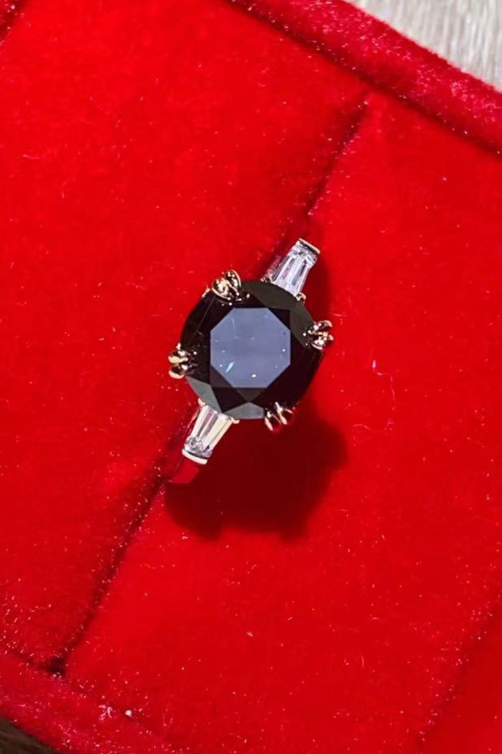2 Carat Black Moissanite Platinum-Plated Ring-Trendsi-[option4]-[option5]-[option6]-[option7]-[option8]-Shop-Boutique-Clothing-for-Women-Online