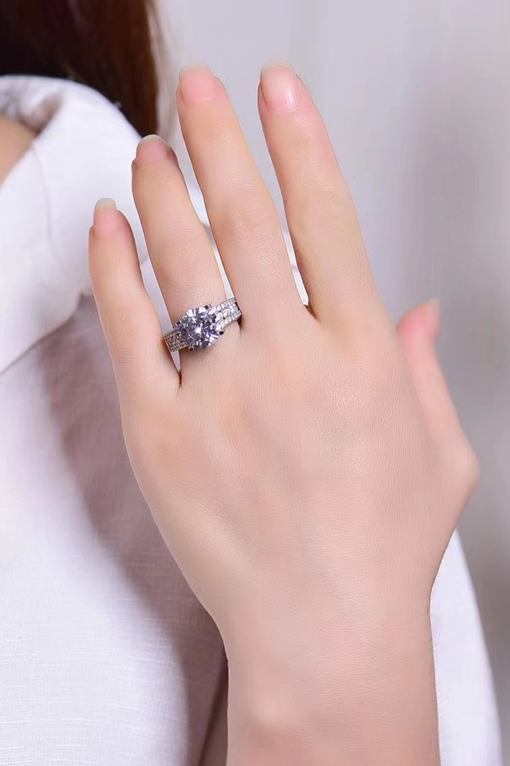 Platinum-Plated 5 Carat Moissanite Side Stone Ring-Trendsi-[option4]-[option5]-[option6]-[option7]-[option8]-Shop-Boutique-Clothing-for-Women-Online