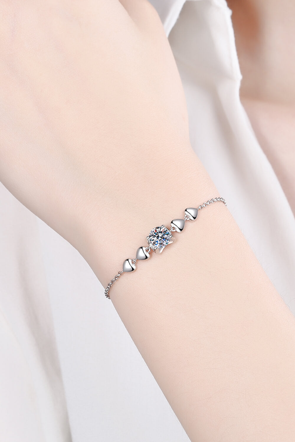 1 Carat Moissanite Heart Bracelet-Trendsi-Silver-One Size-[option4]-[option5]-[option6]-[option7]-[option8]-Shop-Boutique-Clothing-for-Women-Online