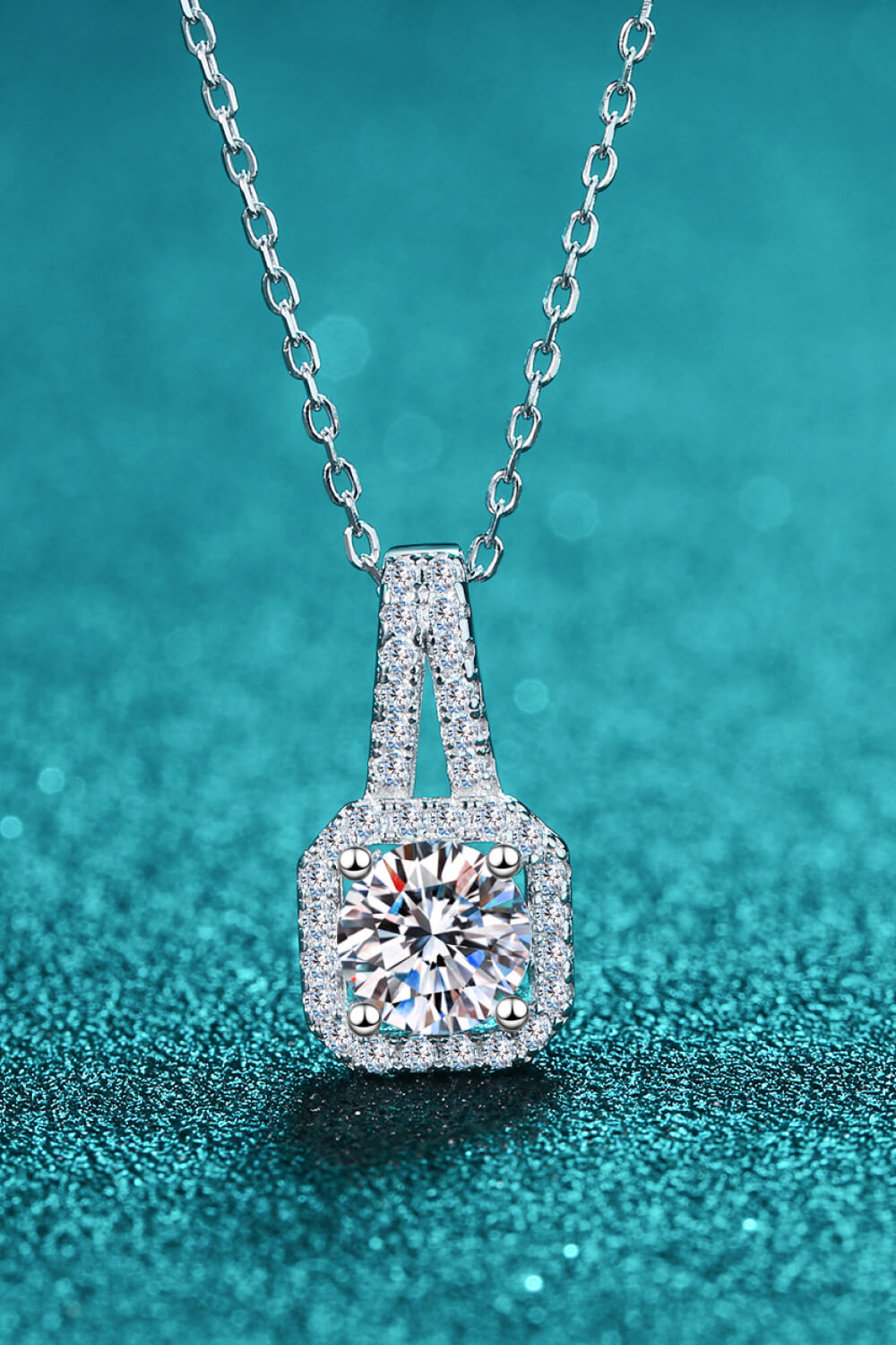 Look Amazing 2 Carat Moissanite Pendant Necklace-Trendsi-Silver-One Size-[option4]-[option5]-[option6]-[option7]-[option8]-Shop-Boutique-Clothing-for-Women-Online