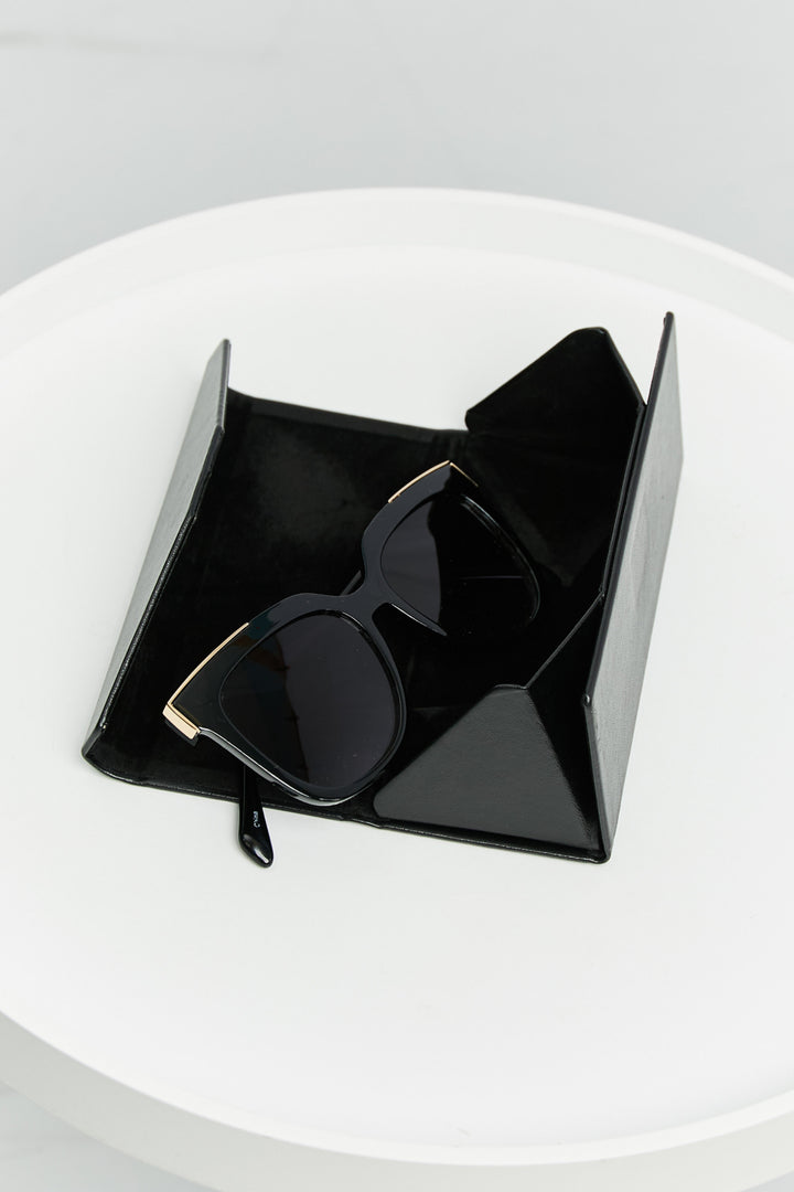 Polycarbonate Frame Full Rim Sunglasses-Trendsi-Black-One Size-[option4]-[option5]-[option6]-[option7]-[option8]-Shop-Boutique-Clothing-for-Women-Online