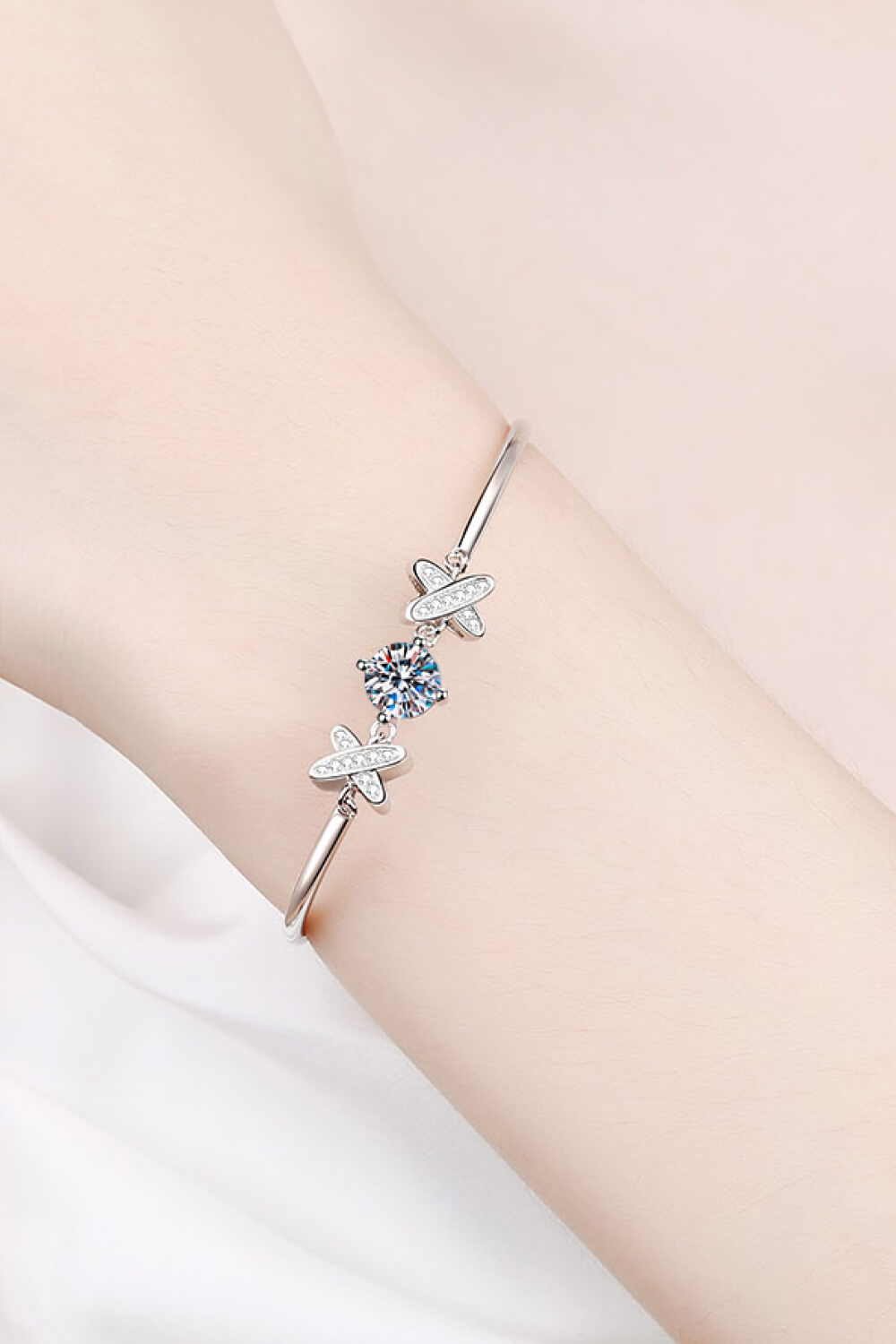 Happy State of Mind 1 Carat Moissanite Bracelet-Trendsi-Silver-One Size-[option4]-[option5]-[option6]-[option7]-[option8]-Shop-Boutique-Clothing-for-Women-Online