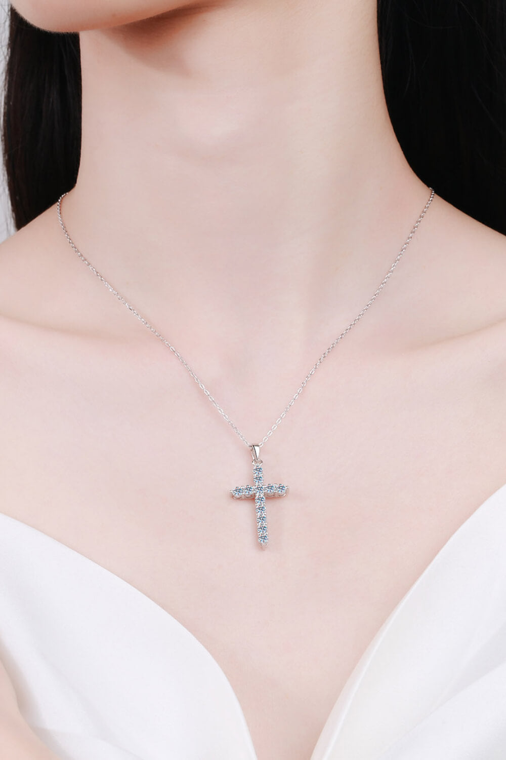 Moissanite Cross Pendant Chain Necklace-Trendsi-Silver-One Size-[option4]-[option5]-[option6]-[option7]-[option8]-Shop-Boutique-Clothing-for-Women-Online