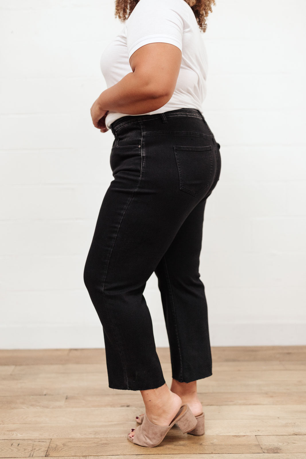 High Waist Mom Fit Jeans In Black-Womens-Ave Shops-[option4]-[option5]-[option6]-[option7]-[option8]-Shop-Boutique-Clothing-for-Women-Online