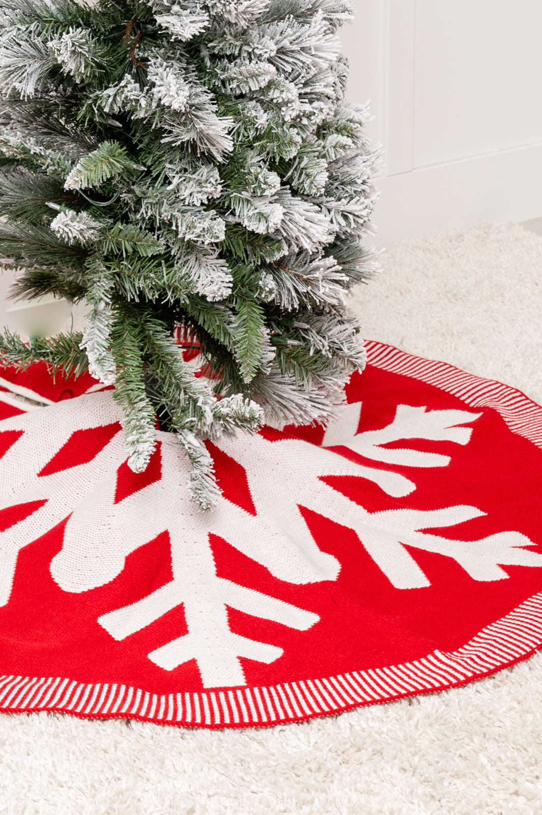 Snowflake Knit Tree Skirt-Womens-Ave Shops-OS-[option4]-[option5]-[option6]-[option7]-[option8]-Shop-Boutique-Clothing-for-Women-Online