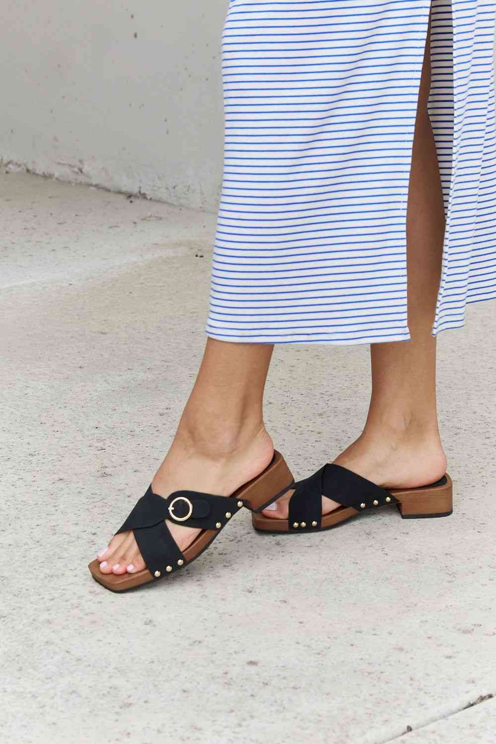 Forever Link Square Toe Cross Strap Buckle Clog Sandal in Black-Trendsi-[option4]-[option5]-[option6]-[option7]-[option8]-Shop-Boutique-Clothing-for-Women-Online