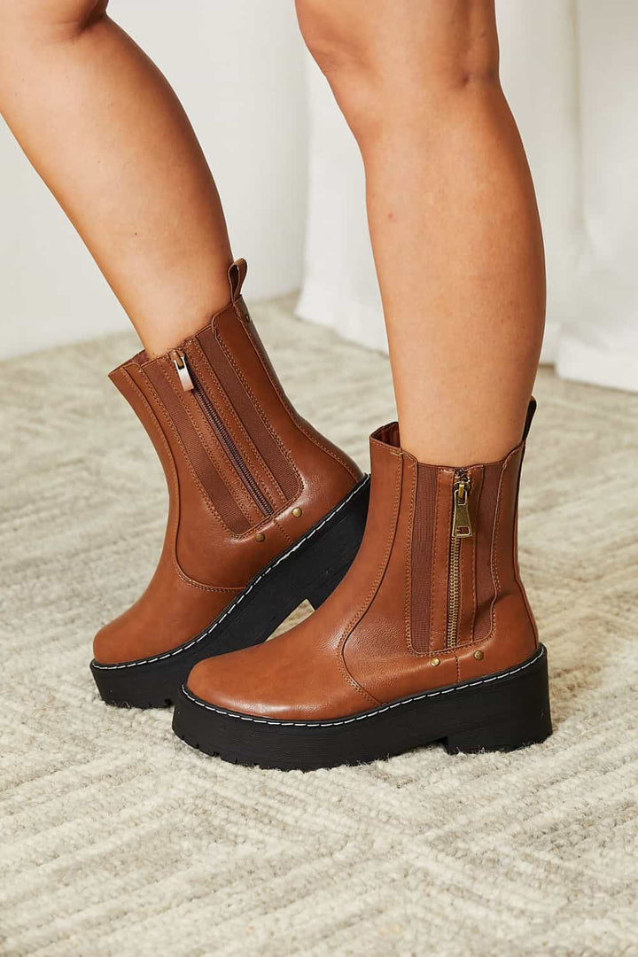 Forever Link Side Zip Platform Boots-Trendsi-Chestnut-6-[option4]-[option5]-[option6]-[option7]-[option8]-Shop-Boutique-Clothing-for-Women-Online