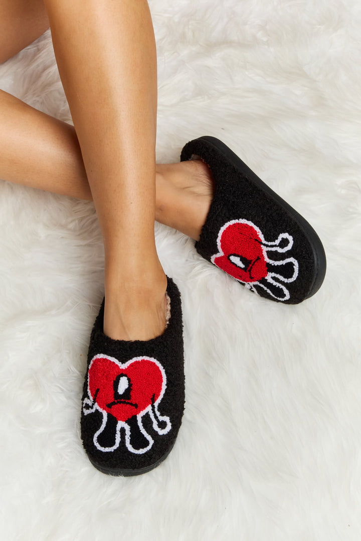 Melody Love Heart Print Plush Slippers-Trendsi-Black-S-[option4]-[option5]-[option6]-[option7]-[option8]-Shop-Boutique-Clothing-for-Women-Online