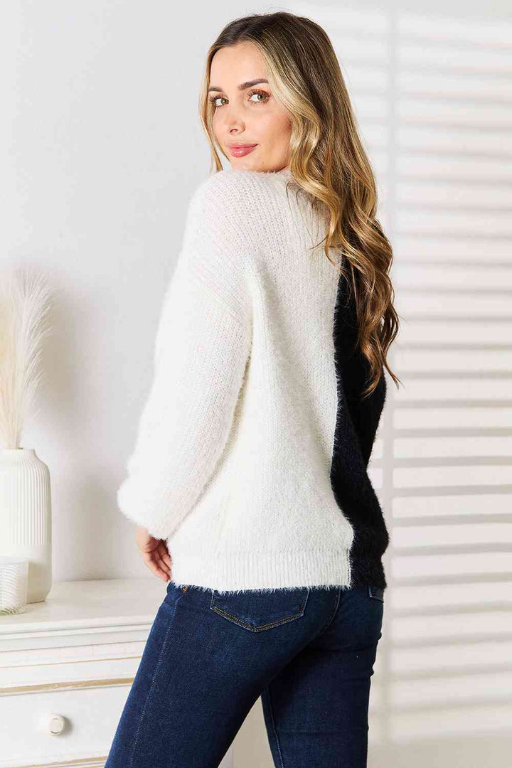 Woven Right Contrast Button-Front V-Neck Cardigan-Trendsi-[option4]-[option5]-[option6]-[option7]-[option8]-Shop-Boutique-Clothing-for-Women-Online