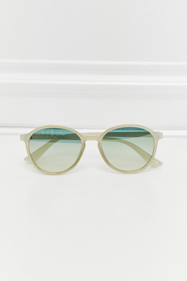 Full Rim Polycarbonate Frame Sunglasses-Trendsi-Mist Green-One Size-[option4]-[option5]-[option6]-[option7]-[option8]-Shop-Boutique-Clothing-for-Women-Online